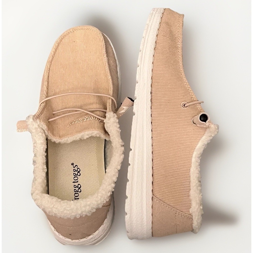 Women's Frogg Toggs Blush Winter Java 2.0 Lace Up Slip‎ In Size 9 NWOT Fits 9.5